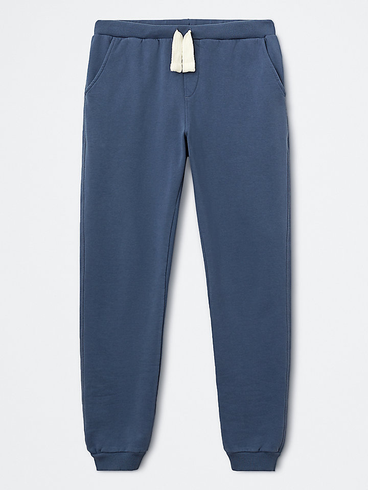 elasticated jogging bottoms